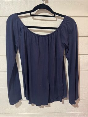 CHASER Women's Navy Long Sleeve Off-Shoulder Top- xs